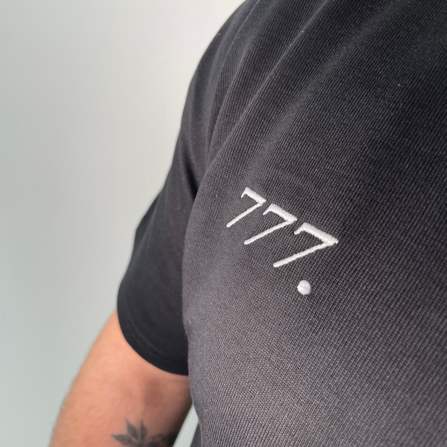 SANTONI TEE - MIDNIGHT BLACK